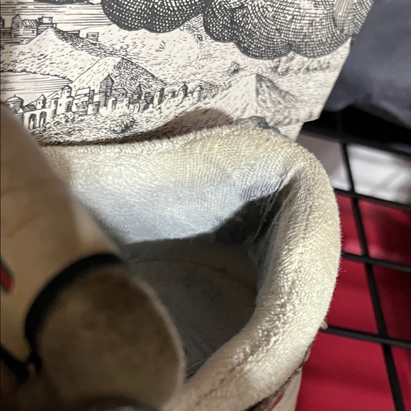 Gucci Women's Pink and Yellow Sneakers - Picture 4 of 13